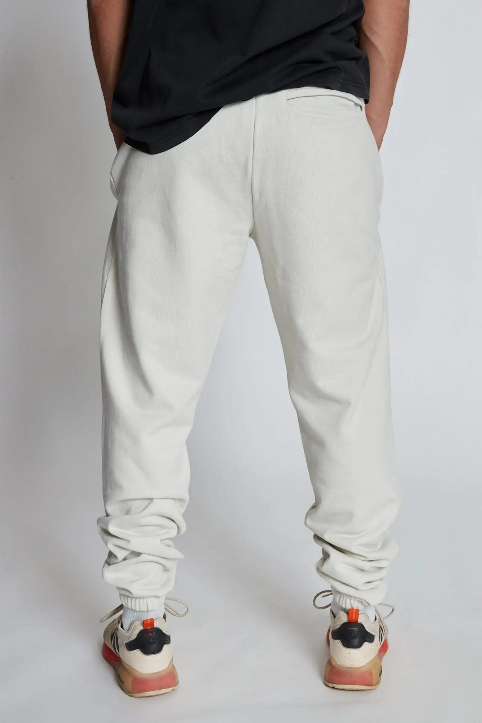 Jogger White Venture YSPT Studio